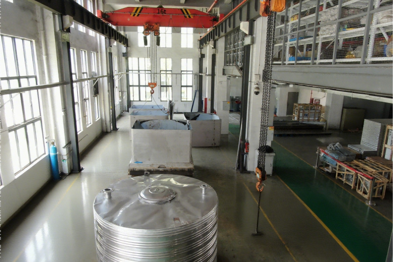 Large ethylene oxide sterilization chamber workshop environment Large ethylene oxide sterilization chamber workshop environment